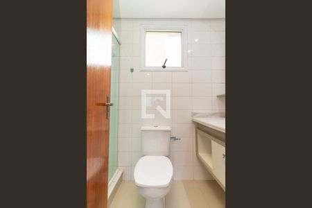 Banheiro de apartamento para alugar com 2 quartos, 66m² em Petrópolis, Porto Alegre