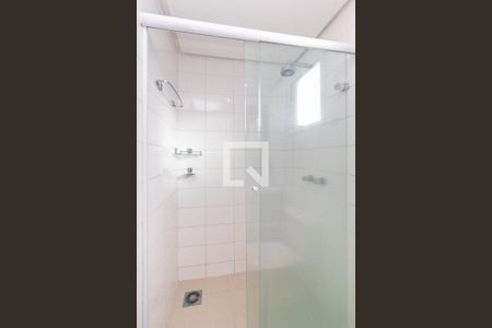 Banheiro de apartamento para alugar com 2 quartos, 66m² em Petrópolis, Porto Alegre