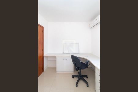 Quarto 1 de apartamento para alugar com 2 quartos, 66m² em Petrópolis, Porto Alegre