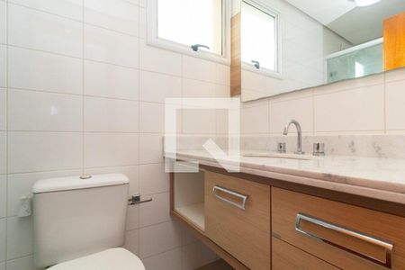 Banheiro de apartamento para alugar com 2 quartos, 66m² em Petrópolis, Porto Alegre