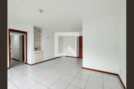 Sala de apartamento à venda com 2 quartos, 110m² em Grajaú, Rio de Janeiro