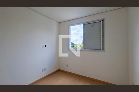 Quarto de apartamento à venda com 2 quartos, 113m² em São Geraldo, Belo Horizonte