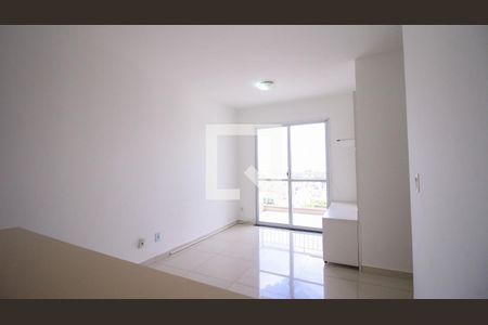 Sala de apartamento à venda com 3 quartos, 63m² em Vila Santa Clara, São Paulo