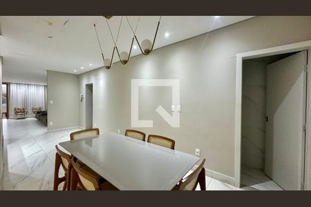 Casa à venda com 3 quartos, 200m² em Cachoeirinha, Belo Horizonte