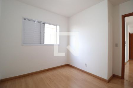 Quarto 1 de apartamento para alugar com 2 quartos, 49m² em Grand Ville, Uberlândia