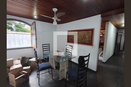 Casa à venda com 3 quartos, 440m² em Pechincha, Rio de Janeiro