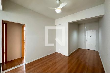 Sala de apartamento para alugar com 1 quarto, 33m² em Lapa, Rio de Janeiro