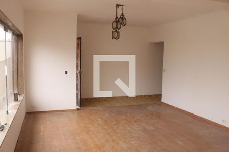 Sala de casa para alugar com 4 quartos, 130m² em Oswaldo Cruz, São Caetano do Sul