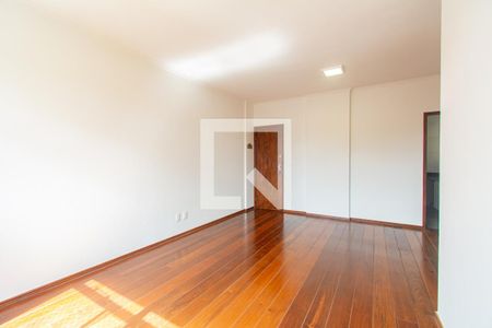 Sala de apartamento para alugar com 3 quartos, 89m² em Santa Efigênia, Belo Horizonte