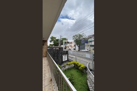 Entrada de casa para alugar com 3 quartos, 375m² em Vila Metalúrgica, Santo André