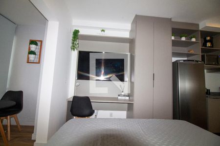 Sala / Quarto - Studio de kitnet/studio à venda com 1 quarto, 24m² em Santo Amaro, São Paulo