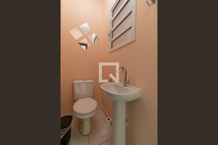 Lavabo de casa de condomínio para alugar com 2 quartos, 64m² em Parque Boturussu, São Paulo