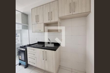 Cozinha de apartamento para alugar com 2 quartos, 60m² em Continental, Osasco