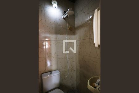 Banheiro de casa para alugar com 3 quartos, 117m² em Floresta, Belo Horizonte