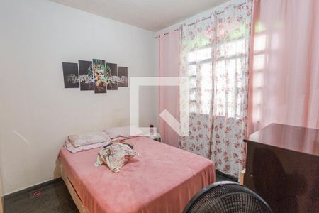 Quarto 2 de casa à venda com 2 quartos, 200m² em Esplanada, Belo Horizonte