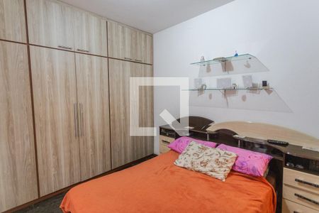 Quarto 1 de casa à venda com 2 quartos, 200m² em Esplanada, Belo Horizonte
