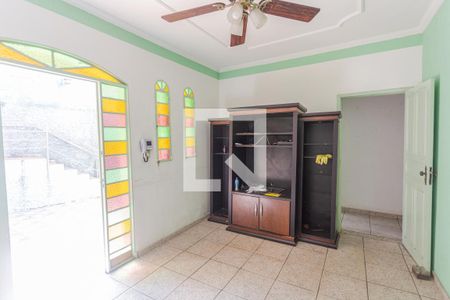 Sala de casa à venda com 5 quartos, 300m² em Aparecida, Belo Horizonte