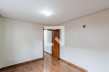 Quarto 1 de casa para alugar com 2 quartos, 47m² em Jardim Sao Nicolau, São Paulo