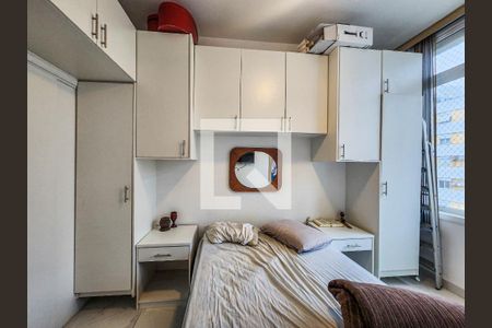 Quarto 1 de apartamento para alugar com 1 quarto, 90m² em Gonzaga, Santos