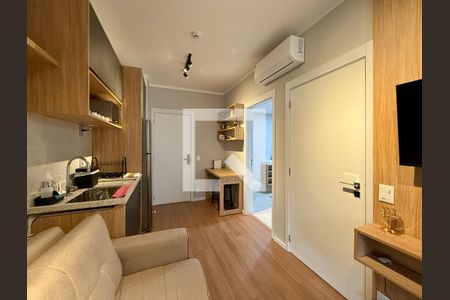 Sala de apartamento para alugar com 1 quarto, 33m² em Campo Belo, São Paulo