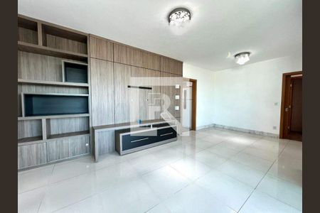 Apartamento à venda com 4 quartos, 132m² em Prado, Belo Horizonte