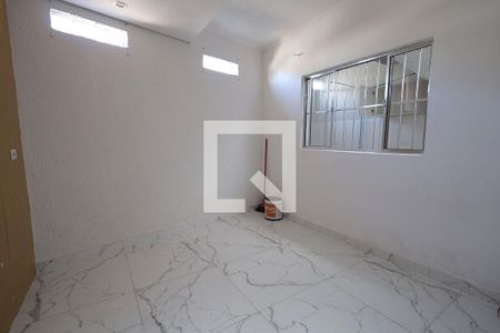 Quarto de casa para alugar com 1 quarto, 50m² em Jardim Cristiane, Santo André