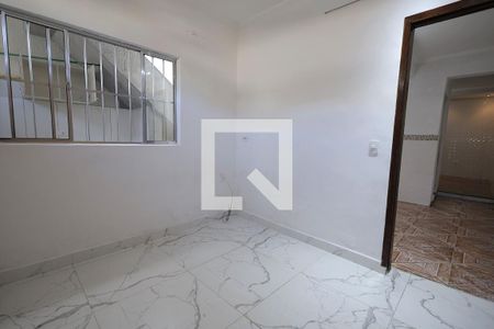 Quarto de casa para alugar com 1 quarto, 50m² em Jardim Cristiane, Santo André