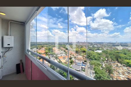 Varanda e área de serviço de apartamento para alugar com 2 quartos, 39m² em Boaçava, São Paulo