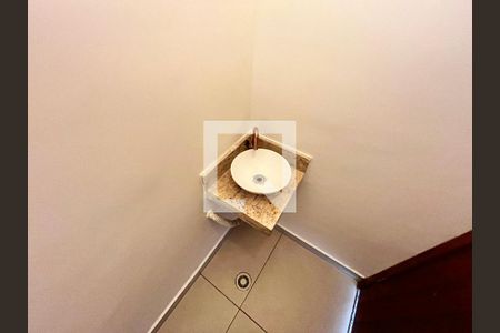 Lavabo de casa de condomínio à venda com 2 quartos, 43m² em Parada Inglesa, São Paulo