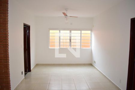 Sala de casa para alugar com 3 quartos, 176m² em Centro, Ribeirão Preto