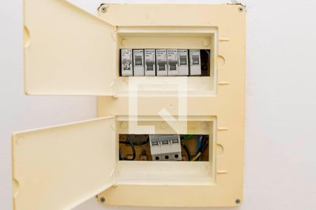 Sala de apartamento para alugar com 2 quartos, 65m² em Brás de Pina, Rio de Janeiro