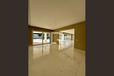 Casa à venda com 4 quartos, 1000m² em Barra da Tijuca, Rio de Janeiro