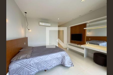 Casa à venda com 5 quartos, 680m² em Barra da Tijuca, Rio de Janeiro