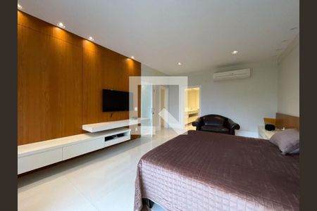 Casa à venda com 5 quartos, 680m² em Barra da Tijuca, Rio de Janeiro