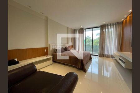 Casa à venda com 5 quartos, 680m² em Barra da Tijuca, Rio de Janeiro