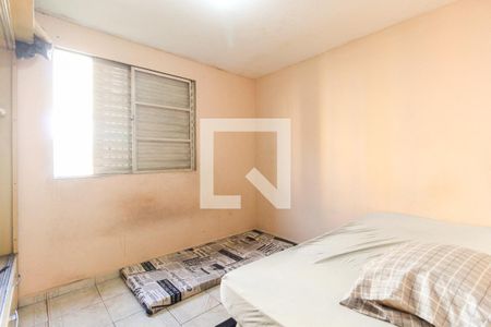 Quarto 1 de apartamento para alugar com 2 quartos, 50m² em Jardim Miriam, São Paulo