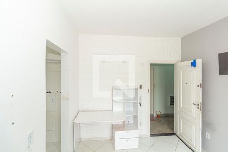 Sala de apartamento para alugar com 1 quarto, 36m² em Madureira, Rio de Janeiro