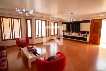 Sala de casa à venda com 4 quartos, 308m² em Parque Colonial, São Paulo