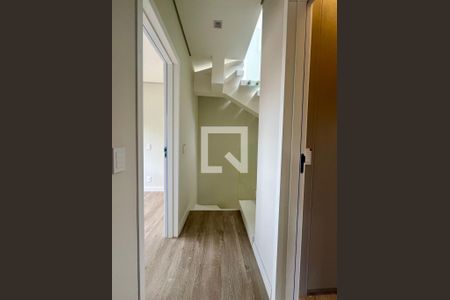 Corredor de casa de condomínio à venda com 3 quartos, 173m² em Parque Taquaral, Campinas