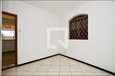 Suite de casa para alugar com 3 quartos, 360m² em Santa Ines, Belo Horizonte