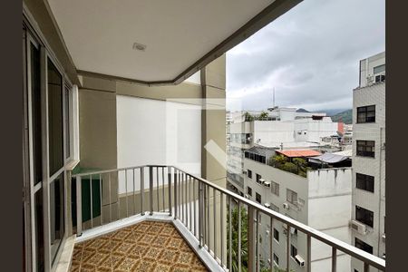 Varanda da sala de apartamento para alugar com 3 quartos, 115m² em Leblon, Rio de Janeiro