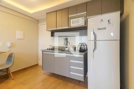 Cozinha  de kitnet/studio para alugar com 1 quarto, 28m² em Vila Sonia, São Paulo