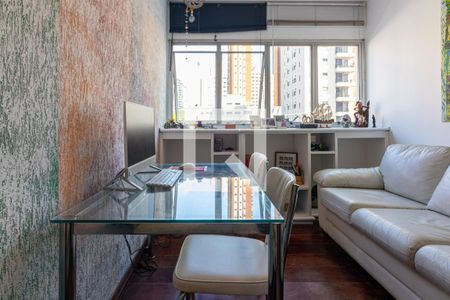 Sala de apartamento para alugar com 2 quartos, 50m² em Moema, São Paulo