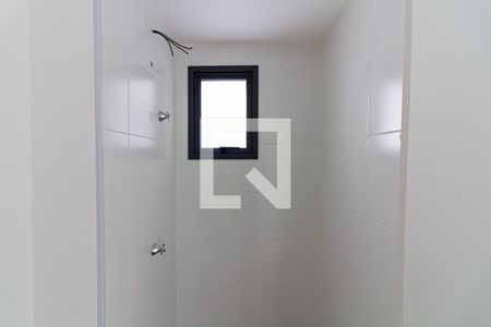 Banheiro de kitnet/studio à venda com 1 quarto, 27m² em Perdizes, São Paulo