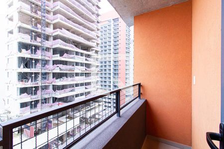 Varanda 2 de kitnet/studio à venda com 1 quarto, 27m² em Perdizes, São Paulo