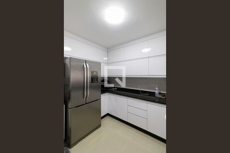 Sala e Cozinha  de casa de condomínio à venda com 3 quartos, 140m² em Vila Guilhermina, São Paulo