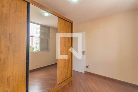 Quarto 2 de apartamento para alugar com 2 quartos, 70m² em Vila Alexandria, São Paulo