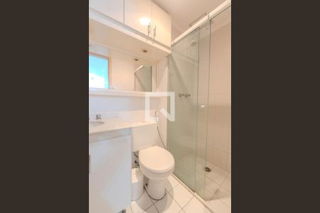 Banheiro de apartamento para alugar com 1 quarto, 38m² em Jardim Paulista, São Paulo