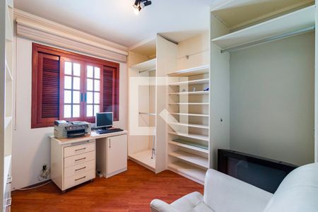Quarto  de casa à venda com 3 quartos, 200m² em Vila Suzana, São Paulo