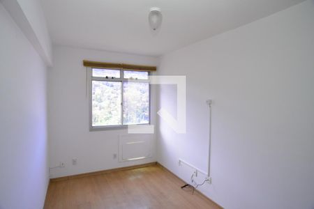 Quarto 1 de apartamento à venda com 2 quartos, 50m² em Itanhangá, Rio de Janeiro